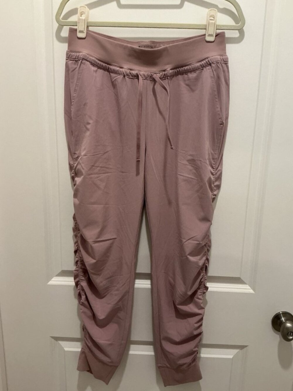 Athleta Attitude Pant Size 6 Pink Women's Pockets Rouching Casual Gym Jogger